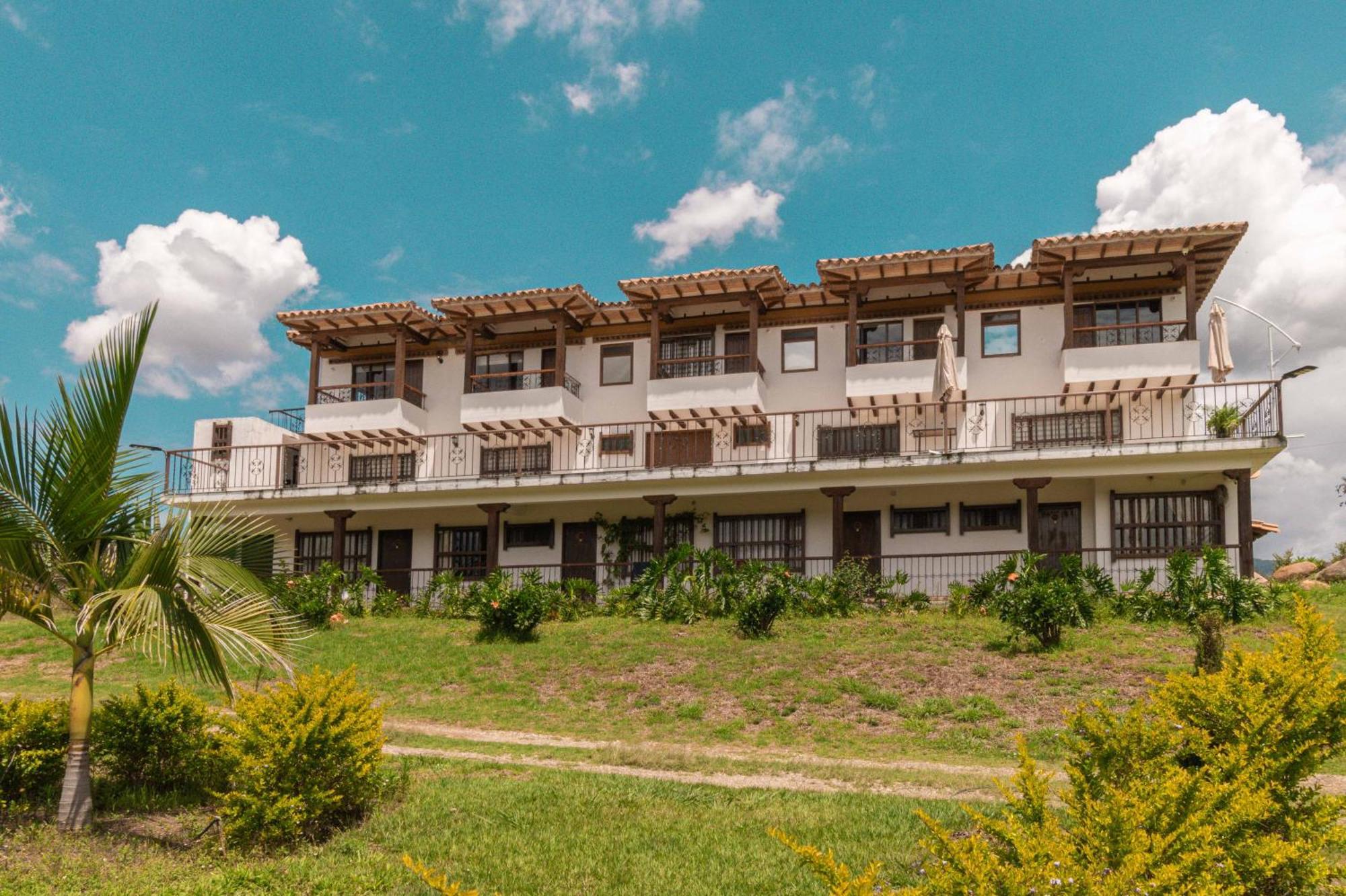 Artemisa Hotel Santa Sofia  Luaran gambar